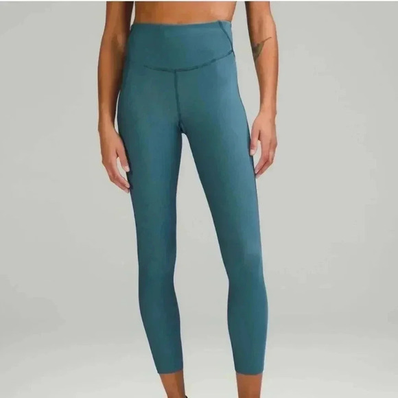 Lululemon Base Pace HR tight 25" two tone Ribbed size 6 - Picture 1 of 8